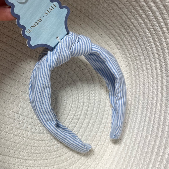 NWT ⚜️🩵⚜️ Piper K Gorgeous Light Blue Striped Headband - Picture 3 of 7